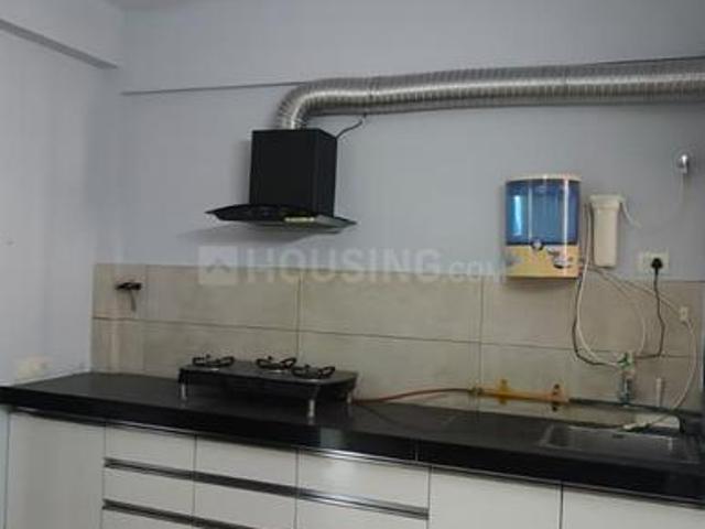 4 BHK Apartment in Thaltej for rent Ahmedabad. The reference number is 19700160