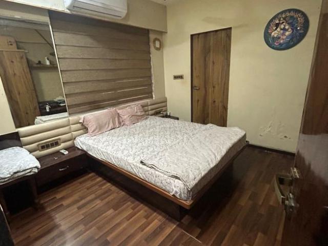 4 BHK Apartment in Thaltej for rent Ahmedabad. The reference number is 20462533
