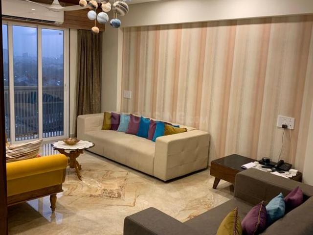 4 BHK Apartment in Thaltej for rent Ahmedabad. The reference number is 20123489
