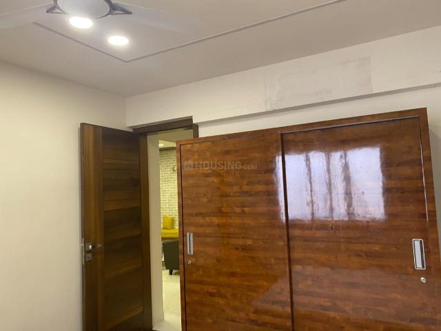 4 BHK Apartment in Thaltej for rent Ahmedabad. The reference number is 20275241