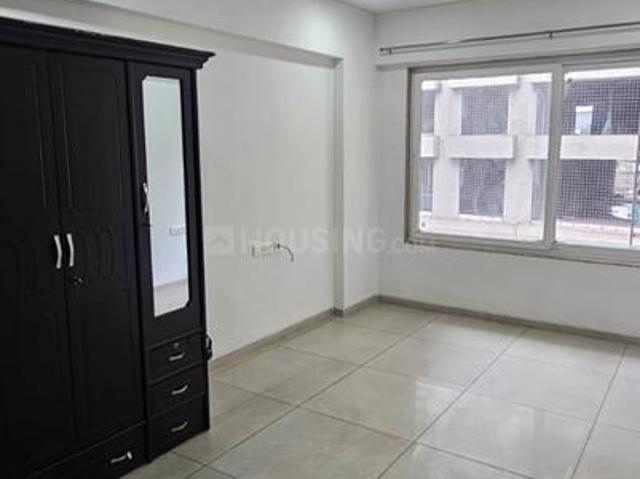 4 BHK Apartment in Thaltej for resale Ahmedabad. The reference number is 18191908
