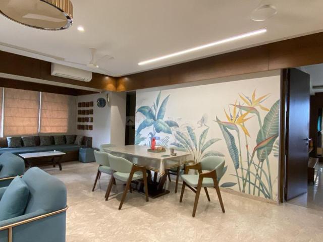 4 BHK Apartment in Thaltej for resale Ahmedabad. The reference number is 19951694