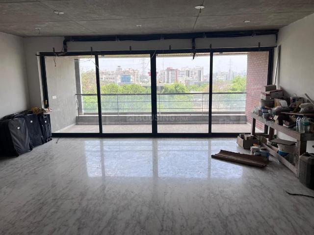 4 BHK Apartment in Thaltej for resale Ahmedabad. The reference number is 20249508