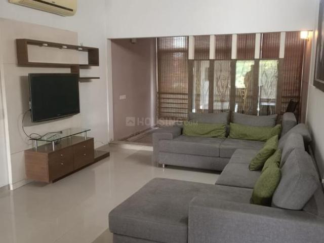 4 BHK Apartment in Thaltej for resale Ahmedabad. The reference number is 20476133