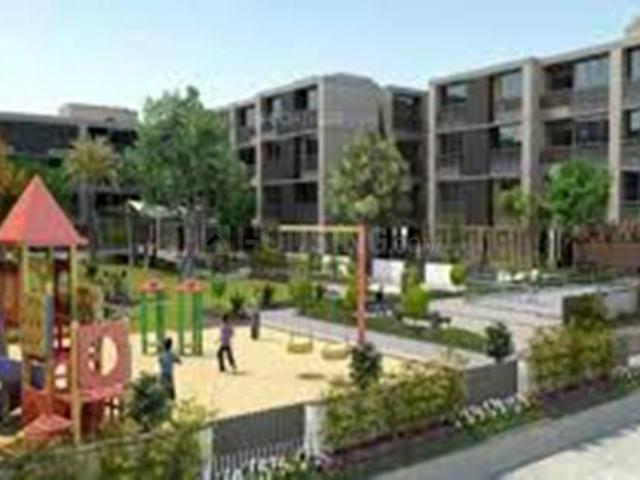 4 BHK Apartment in Thaltej for resale Ahmedabad. The reference number is 20599540