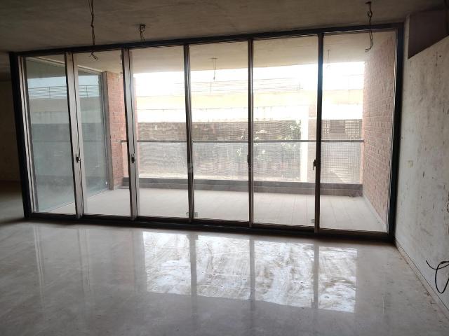 4 BHK Apartment in Thaltej for resale Ahmedabad. The reference number is 20781265
