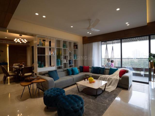 4 BHK Apartment in Thaltej for resale Ahmedabad. The reference number is 20739448