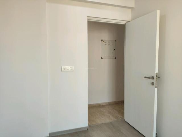 4 BHK Apartment in Thane West for rent Thane. The reference number is 19662618
