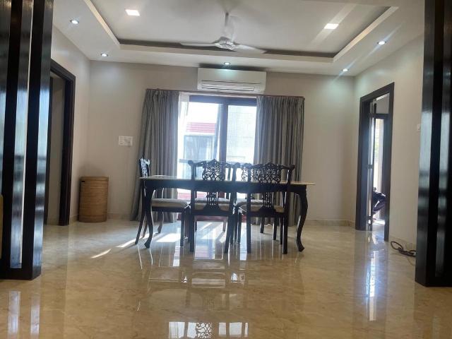 4 BHK Apartment in Thiruvanmiyur for resale Chennai. The reference number is 17075228