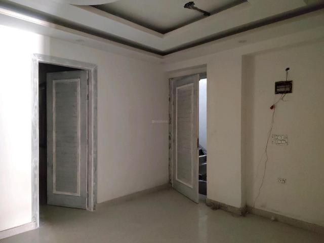 4 BHK Apartment in Surajpur for resale Greater Noida. The reference number is 19616340