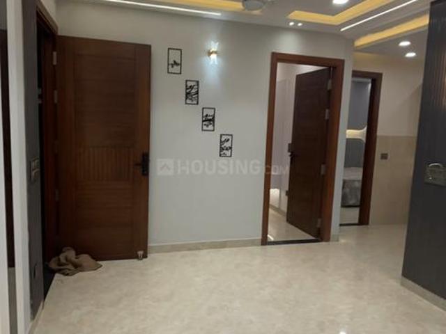 4 BHK Apartment in Uttam Nagar for resale New Delhi. The reference number is 20945319