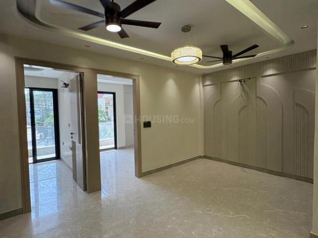 4 BHK Apartment in Vaishali for resale Ghaziabad. The reference number is 20195852