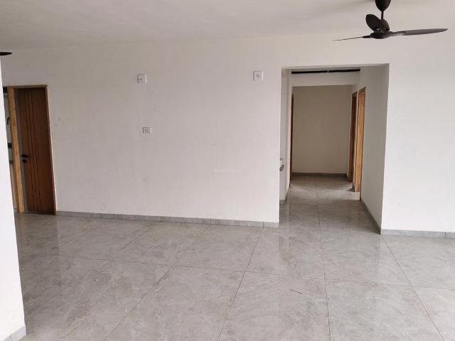 4 BHK Apartment in Vaishno Devi Circle for rent Ahmedabad. The reference number is 19435018