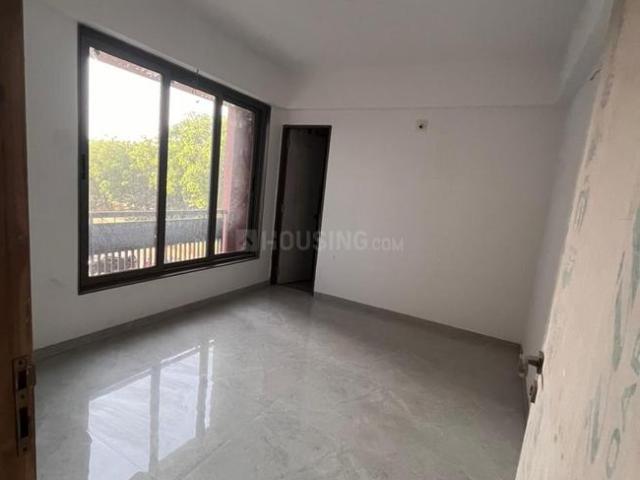 4 BHK Apartment in Vaishno Devi Circle for rent Ahmedabad. The reference number is 20949936
