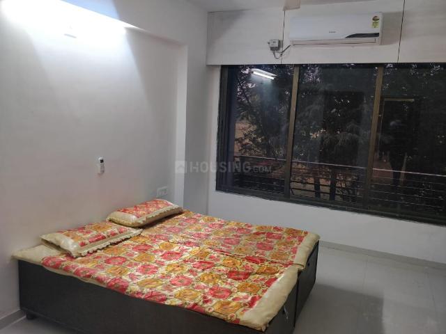4 BHK Apartment in Vaishno Devi Circle for rent Ahmedabad. The reference number is 8654750