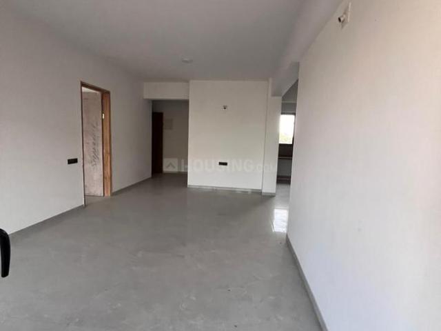 4 BHK Apartment in Vaishno Devi Circle for resale Ahmedabad. The reference number is 20419927
