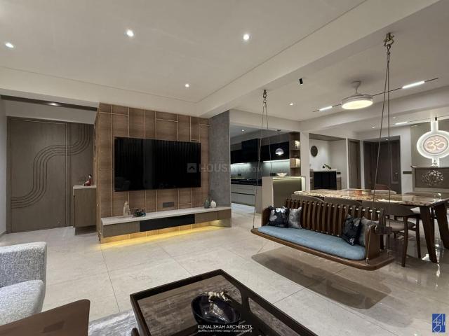 4 BHK Apartment in Vaishno Devi Circle for resale Ahmedabad. The reference number is 20841793