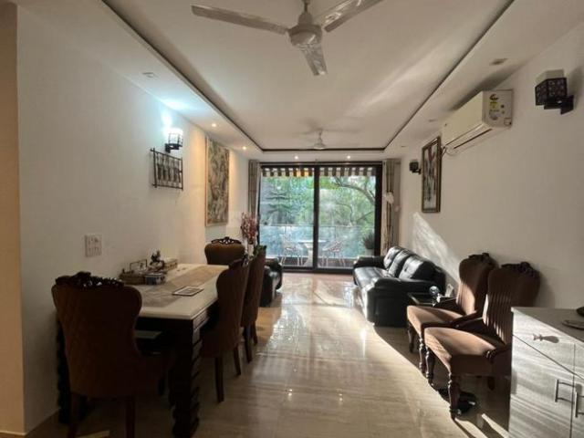 4 BHK Apartment in Vasant Kunj for rent New Delhi. The reference number is 20333008