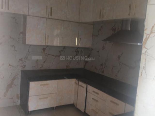 4 BHK Apartment in Vasant Kunj for rent New Delhi. The reference number is 20473991