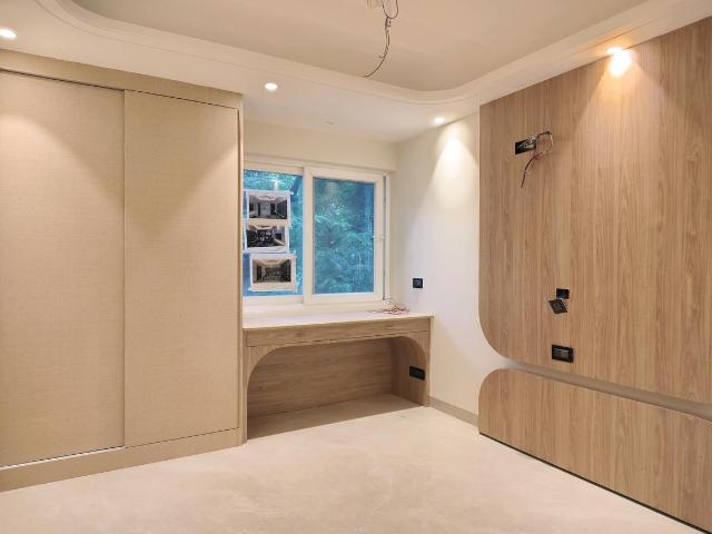4 BHK Apartment in Vasant Kunj for rent New Delhi. The reference number is 20701044