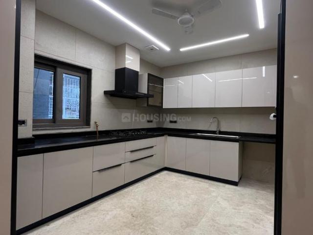 4 BHK Apartment in Vasant Kunj for resale New Delhi. The reference number is 20766688