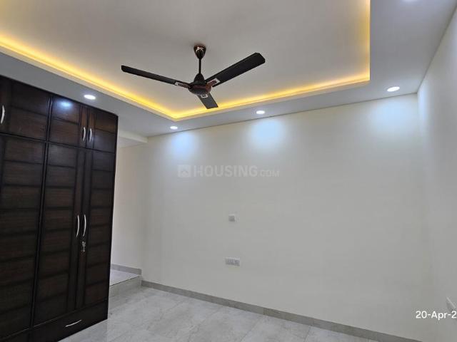 4 BHK Apartment in Vasant Kunj for resale New Delhi. The reference number is 20373632