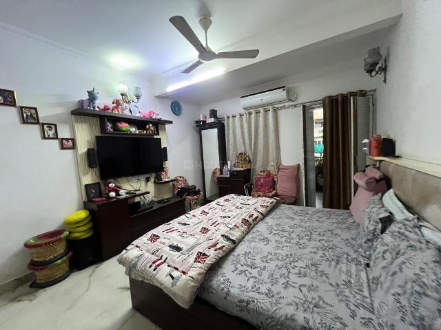 4 BHK Apartment in Vasant Kunj for resale New Delhi. The reference number is 20396230