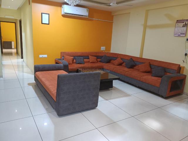 4 BHK Apartment in Vasna for rent Vadodara. The reference number is 19695992