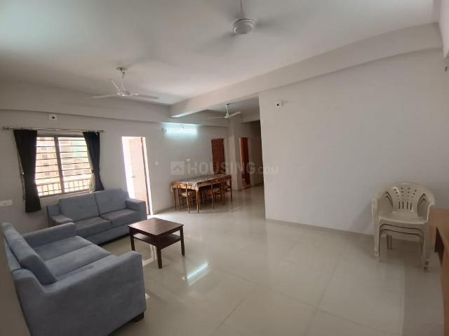 4 BHK Apartment in Vasna for resale Vadodara. The reference number is 19861394