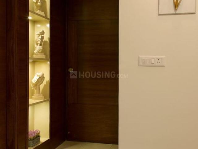 4 BHK Apartment in Vastrapur for rent Ahmedabad. The reference number is 19238602