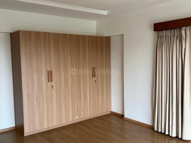 4 BHK Apartment in Vastrapur for rent Ahmedabad. The reference number is 20272226