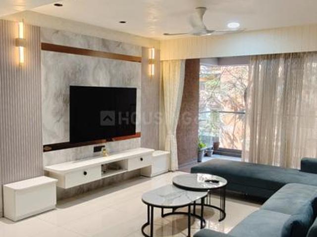 4 BHK Apartment in Vastrapur for resale Ahmedabad. The reference number is 19638730