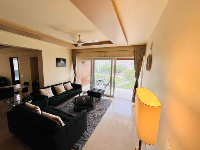 4 BHK Apartment in Vastrapur for resale Ahmedabad. The reference number is 19810476