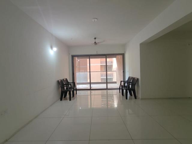 4 BHK Apartment in Vastrapur for resale Ahmedabad. The reference number is 19884413