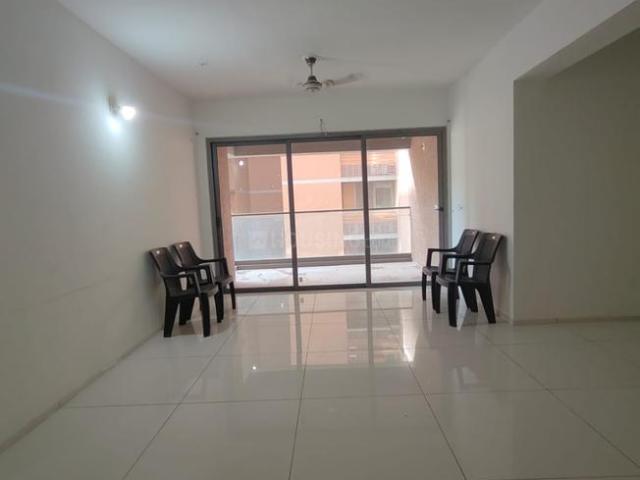 4 BHK Apartment in Vastrapur for resale Ahmedabad. The reference number is 20847995