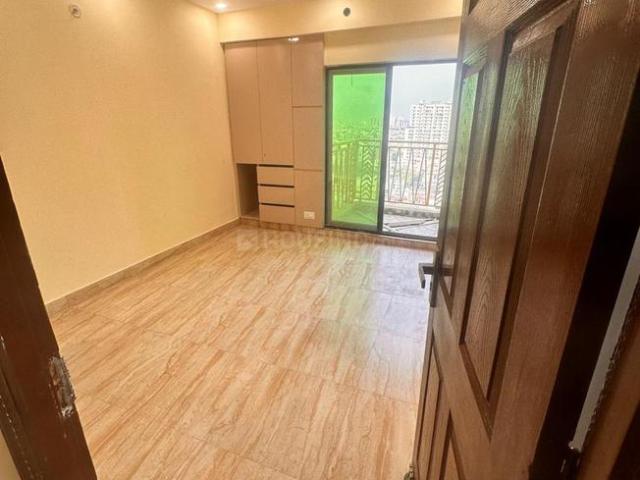 4 BHK Apartment in Vasundhara for rent Ghaziabad. The reference number is 16643680