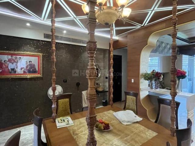 4 BHK Apartment in Vesu for rent Surat. The reference number is 14209474
