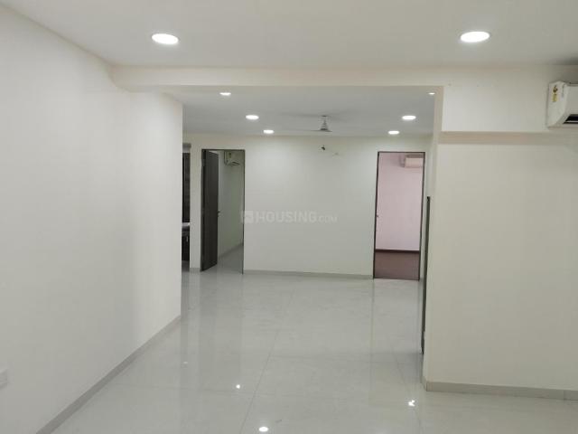 4 BHK Apartment in Vesu for rent Surat. The reference number is 17872907