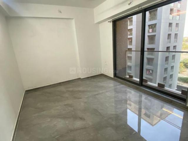 4 BHK Apartment in Vesu for rent Surat. The reference number is 20299355