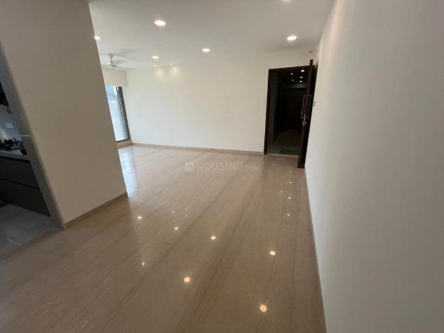 4 BHK Apartment in Vile Parle West for rent Mumbai. The reference number is 18727385