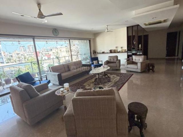 4 BHK Apartment in Vile Parle West for resale Mumbai. The reference number is 19866725