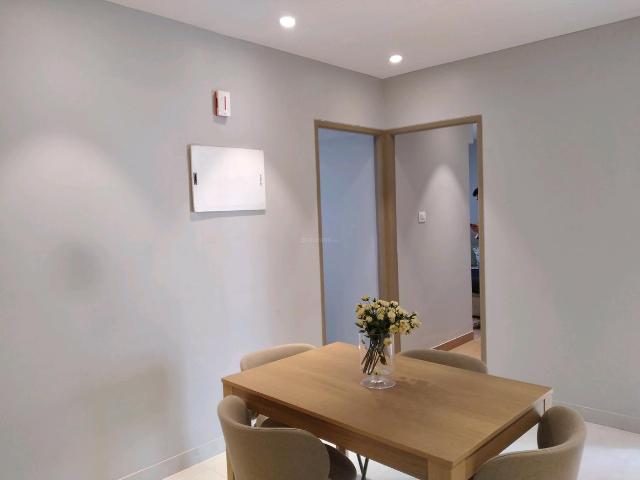4 BHK Apartment in Vile Parle East for resale Mumbai. The reference number is 19368284