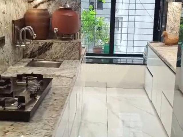 4 BHK Apartment in Viman Nagar for rent Pune. The reference number is 20748137