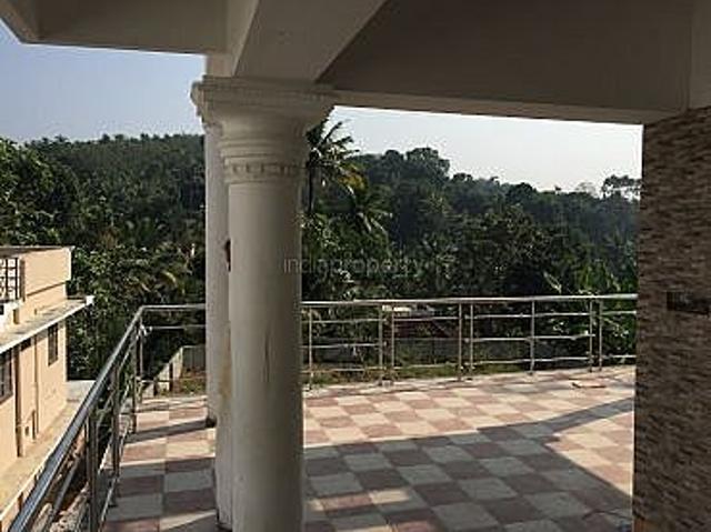 4 BHK | Builtup Area: 2500 Sq. Ft & Plot Area: 7 Cents for 82 L | House/villa in Vazhayila, Thiruvananthapuram | Posted by Faizal R IP4092 SKU 0