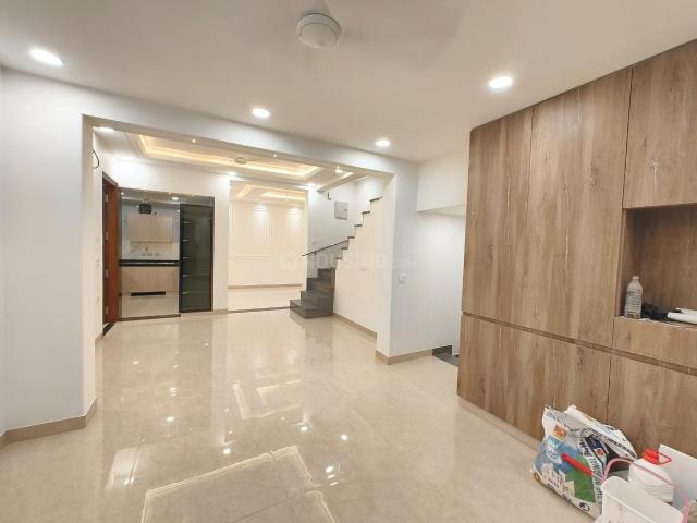 4 BHK Duplex in Chittaranjan Park for resale New Delhi. The reference number is 20199944