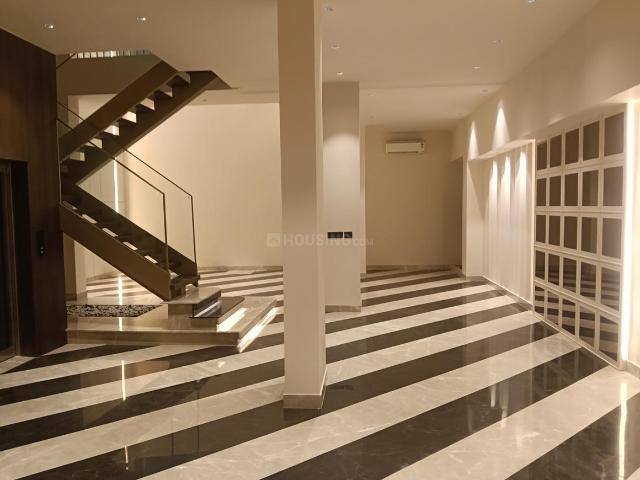 4 BHK Duplex in Greater Kailash II for resale New Delhi. The reference number is 20637368