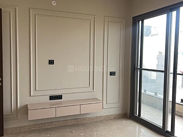 4 BHK Duplex in GTB Nagar for resale New Delhi. The reference number is 20159699