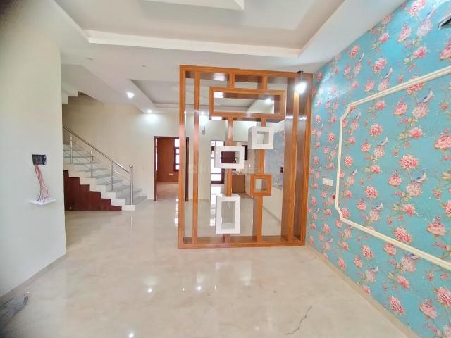 4 BHK Duplex in Kharar for resale Mohali. The reference number is 17716088