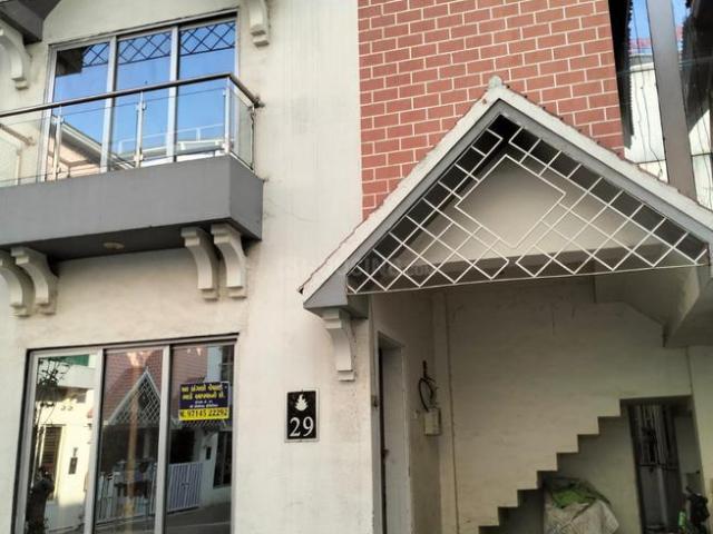 4 BHK Duplex in Harni for rent Vadodara. The reference number is 19632426
