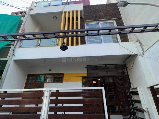 4 BHK Duplex in Mahalakshmi Nagar for rent Indore. The reference number is 20477454